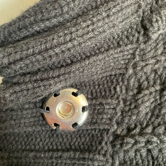 Michael Kors Chunky Cable Knit Black  Sweater Size XL Short Sleeve Button/Snap - Picture 6 of 10